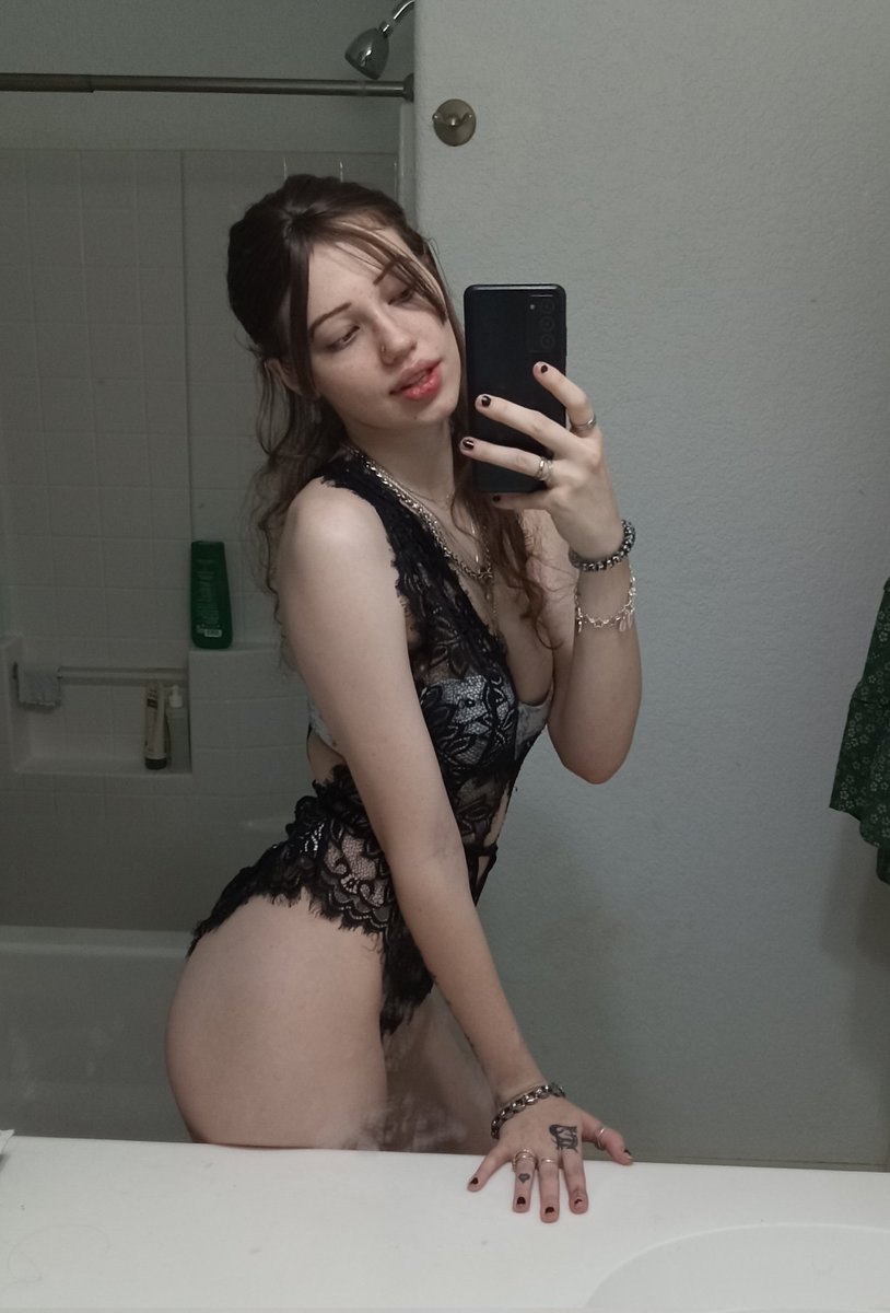 TripleGoddess67 tweet media