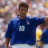 TriniSportsGuy's tweet image. 4-8-2010:
Baggio appointed President of Technical Sector #FIGC

November 2011:
Baggio presented 900 page report to reform Calcio

23-1-2013:
Baggio resigned, said,My 900 page report was left on sidelines

Almost 16 years &amp;amp; Azzurri STILL suffering &amp;amp; Euro2020 papered the cracks! 🇮🇹