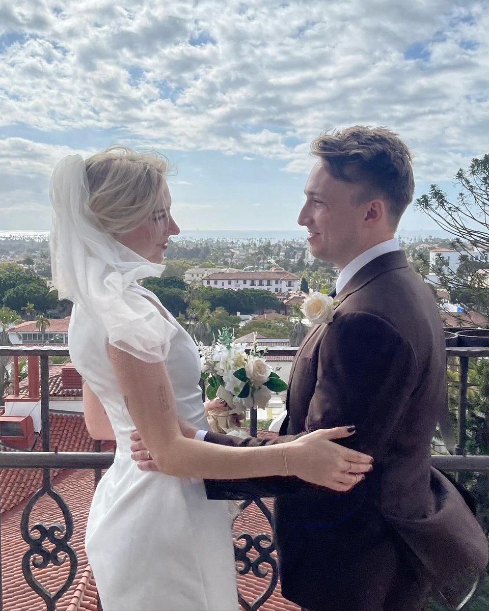 caprial 🎬 tweet media