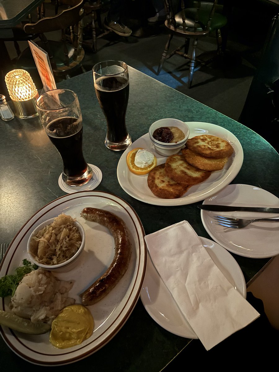 tabiafooddiary's tweet photo. Having a super awesome time https://t.co/qC5KnAnh7g