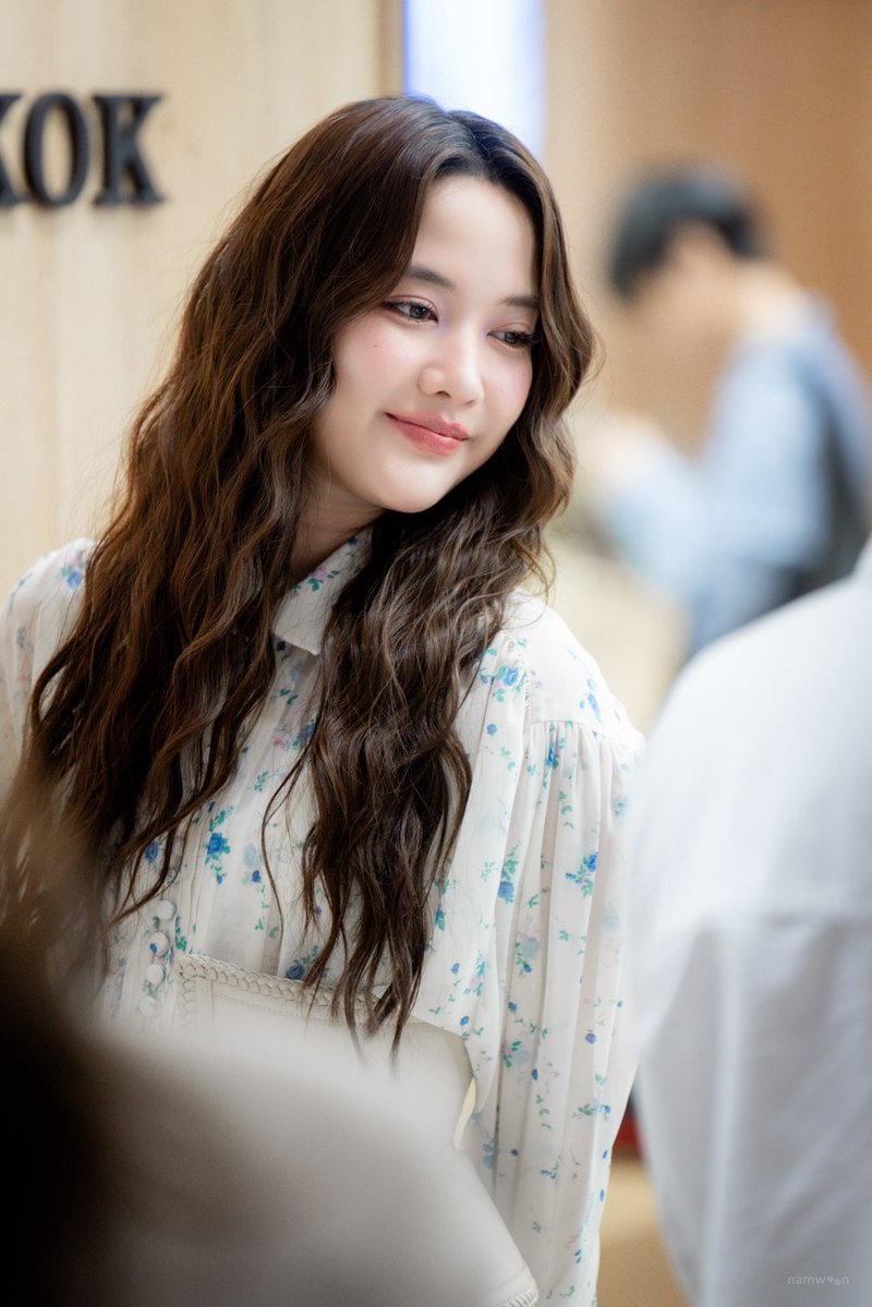 "Girlfreen " 🌷🐰 tweet media