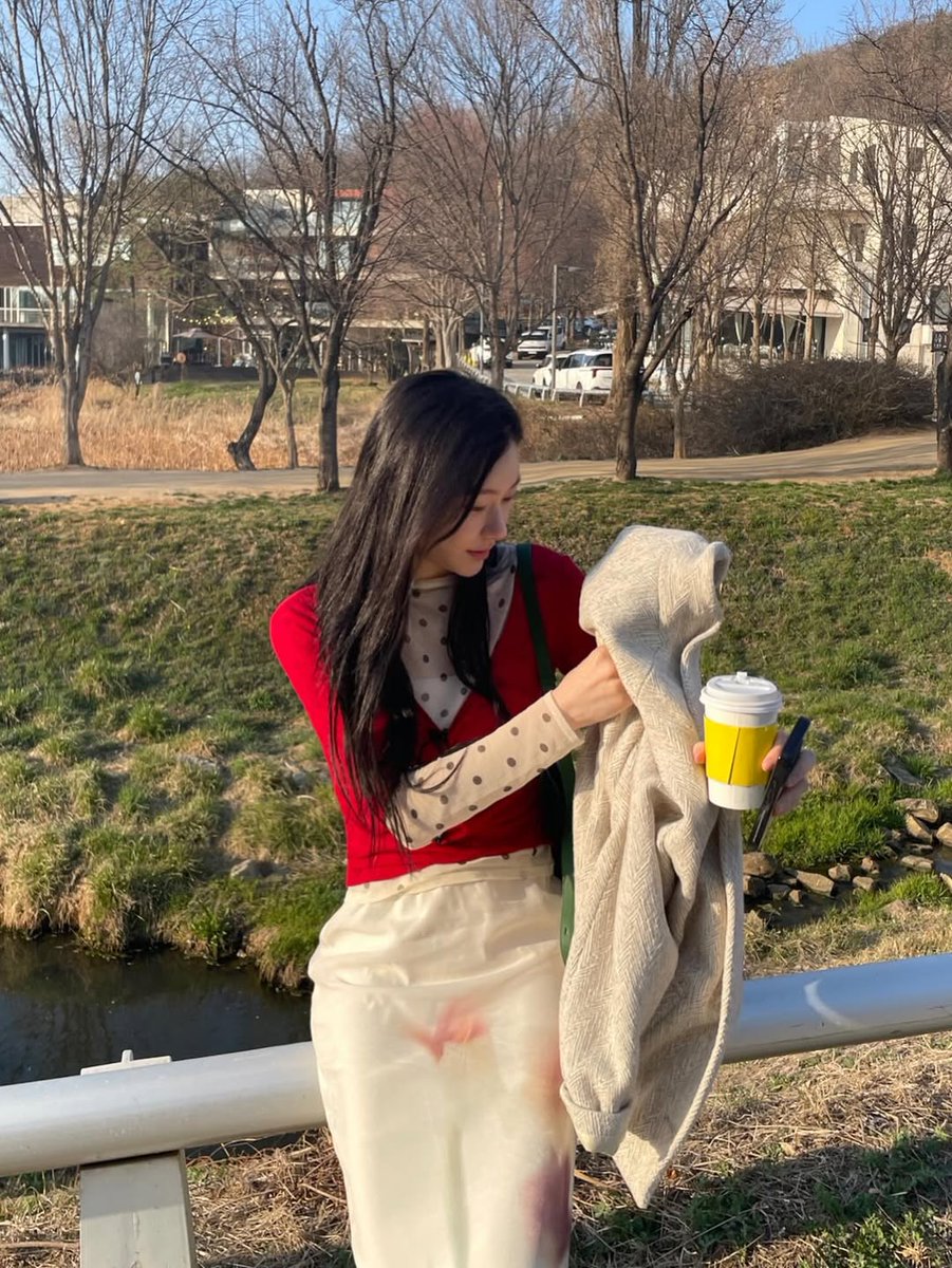 ๐๐๐ข๐ฅ๐ฒ tweet media