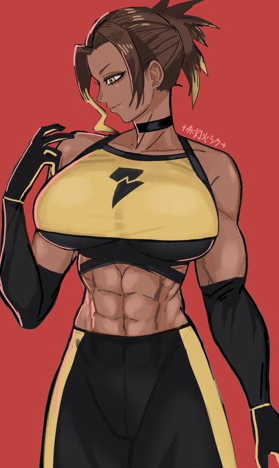 褐色トレーナーお姉さん 