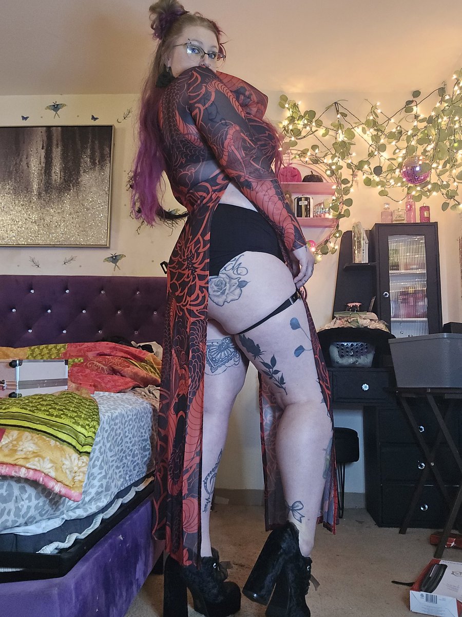 Curiouscorrine's tweet image. #ootd #picoftheday