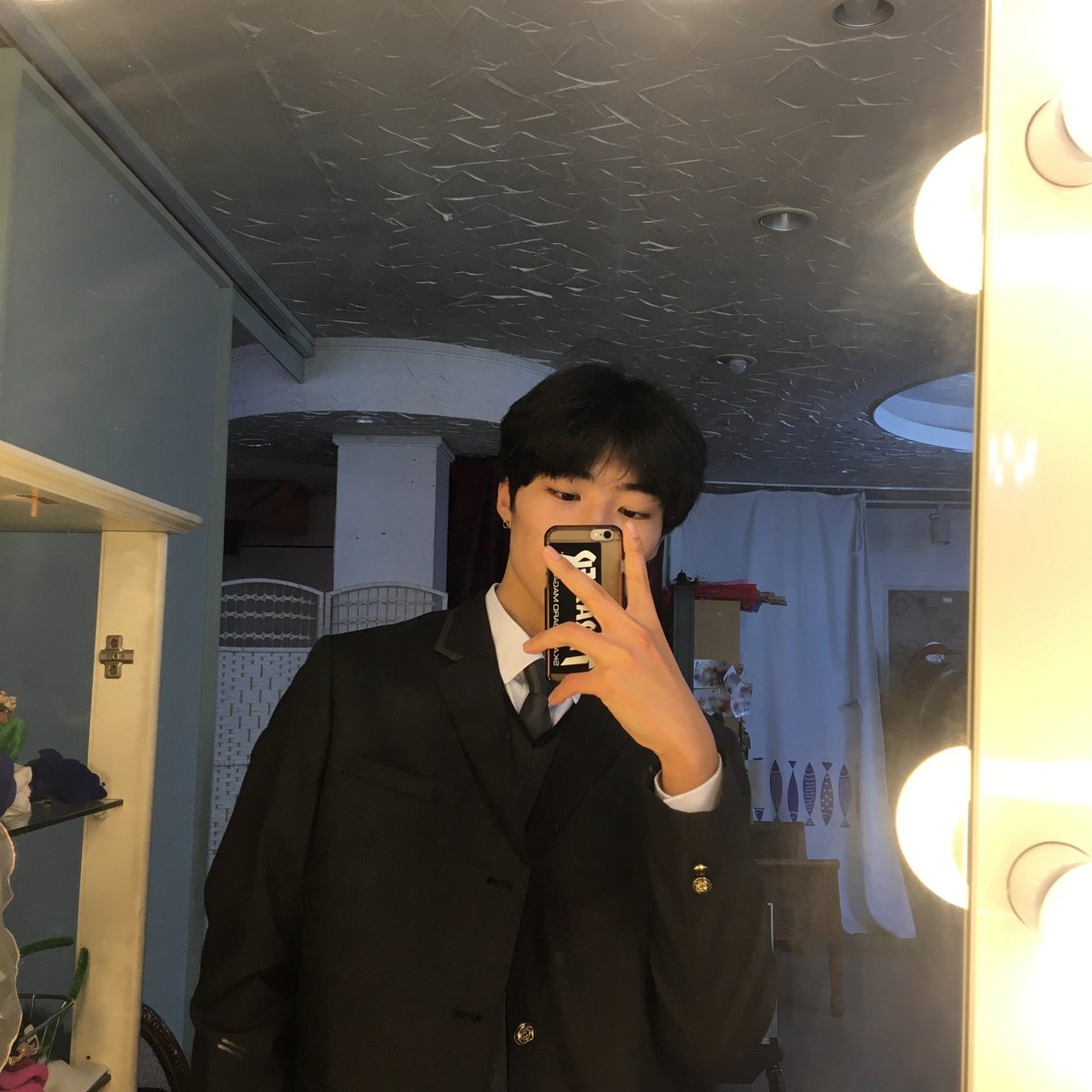 피어싱한남자한테관심있어요