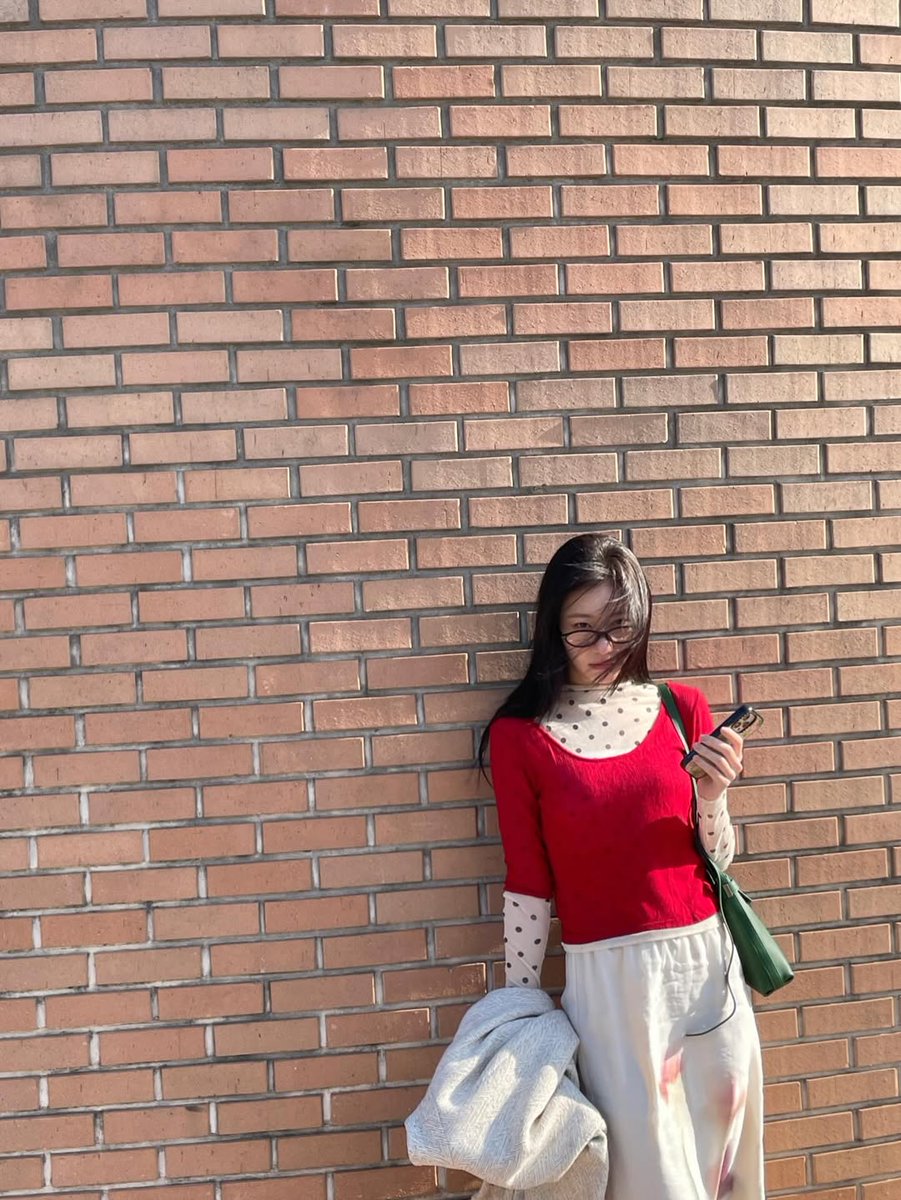 ๐๐๐ข๐ฅ๐ฒ tweet media