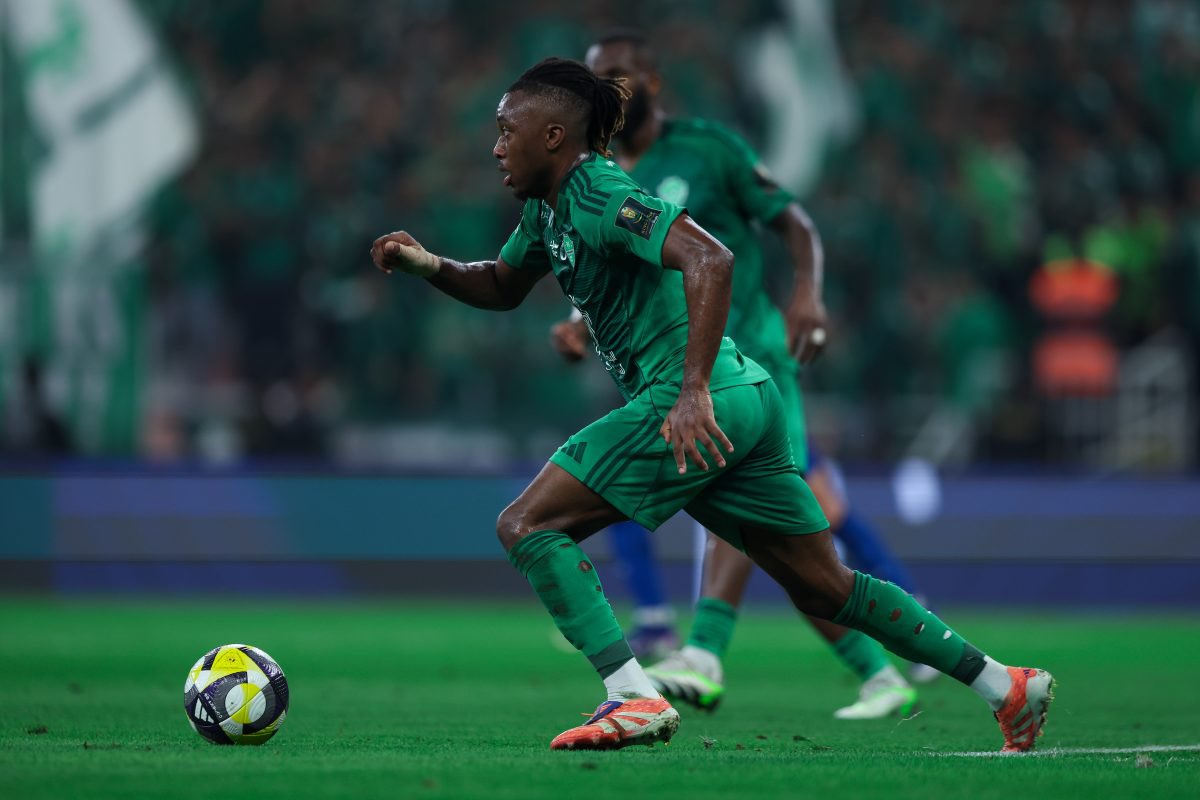 يـزن tweet media