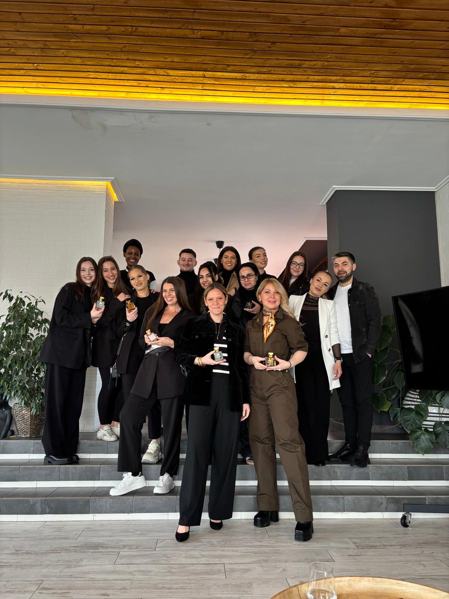 Fragrance Du Bois tweet media