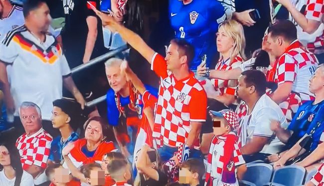 Lupiga.Com tweet media