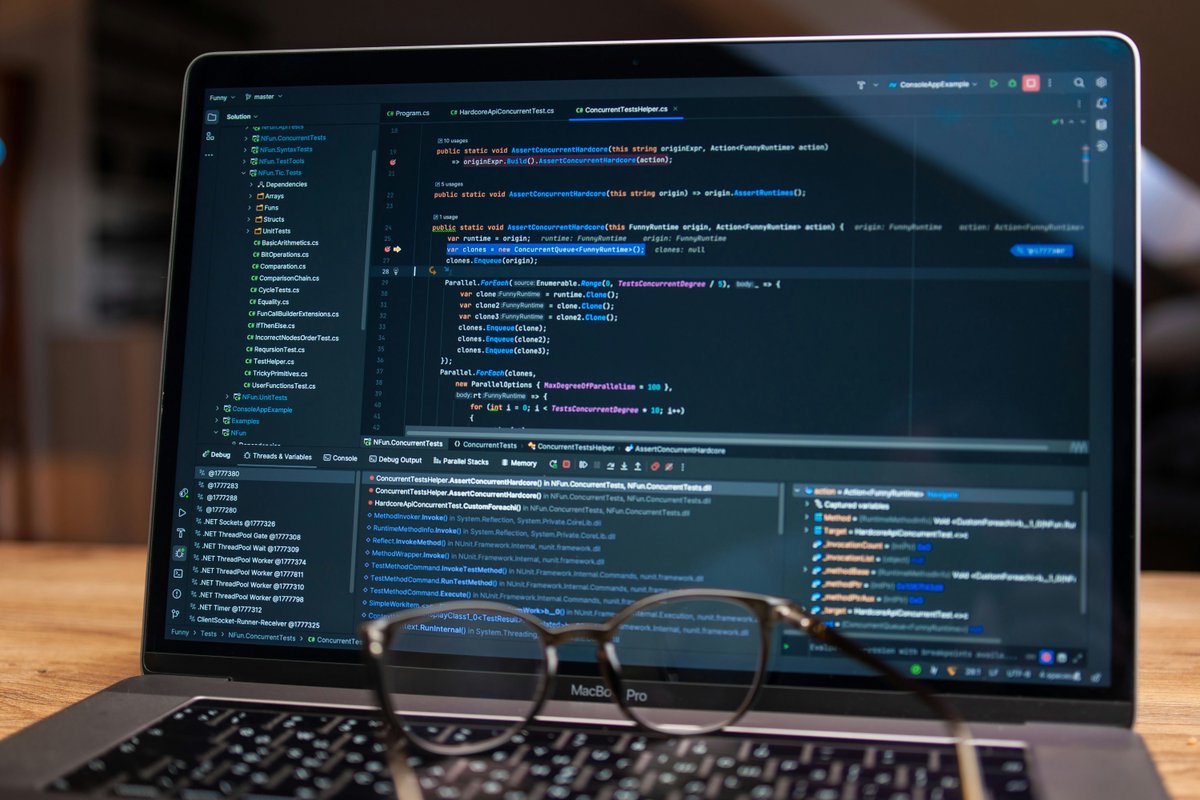 asingh_js's tweet photo. Anthropic accidentally shipped Claude Code with .map files on npm. 2,000 TypeScript files, 512K lines of source, internal prompts, and unreleased features like "Undercover Mode" — all public.

A single missing CI check. 84K GitHub stars on the mirror in hours. https://t.co/NBQvneZ9X2
