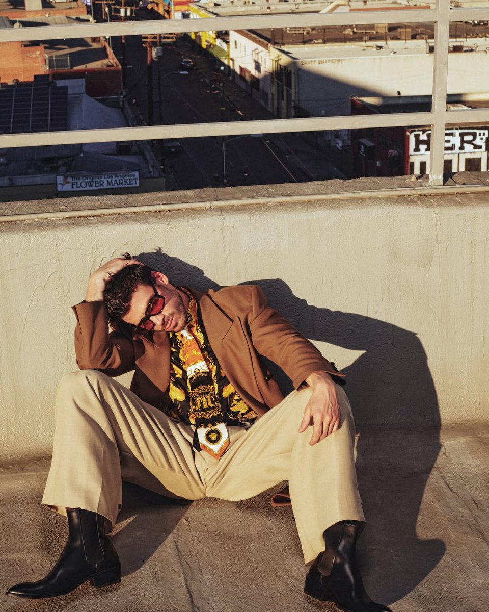 FrancoisANews's tweet photo. François Arnaud for Man About Town Magazine for their Spring/Summer 2026 Issue https://t.co/weDr7z42qQ