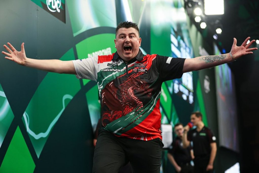 PDC Darts tweet media