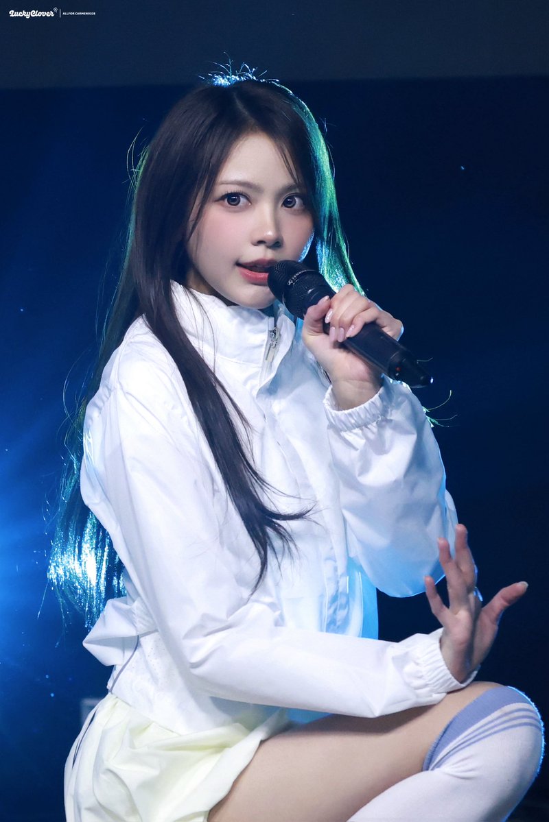 Lucky clover tweet media