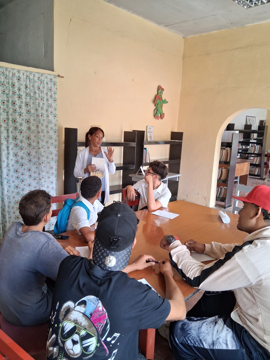CPLL_Gtmo's tweet photo. 📖🇨🇺📖Continúan en los municipios las actividades por el día del libro cubano en la Biblioteca Municipal de San Antonio del Sur🇨🇺📖‼️ https://t.co/9AG4amo8Gf