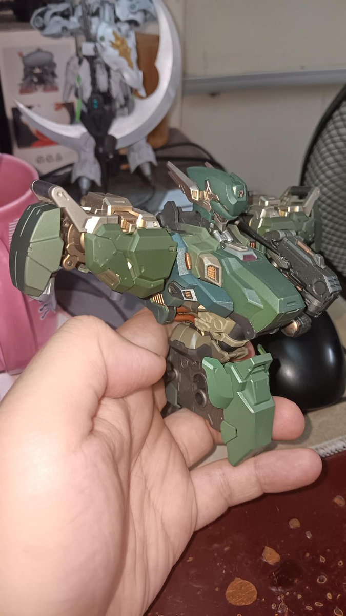 Raynor - I make stuff, probably tweet media