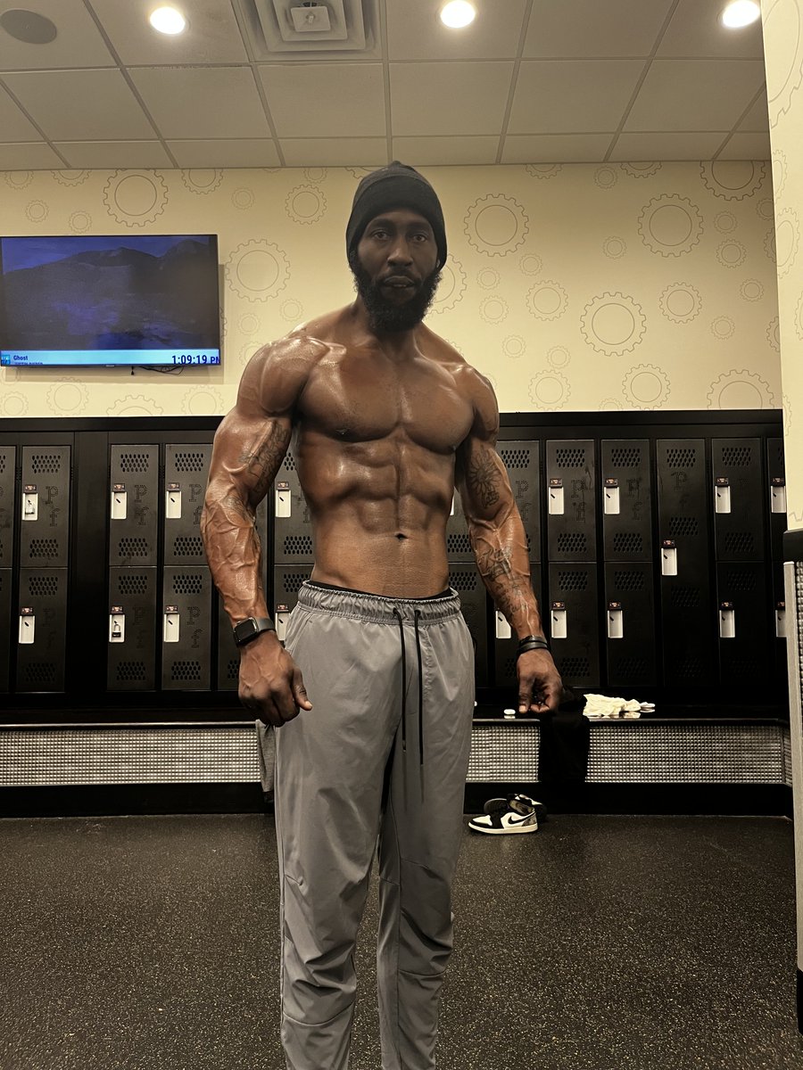 bowenb23king's tweet image. I love the results I get #fit