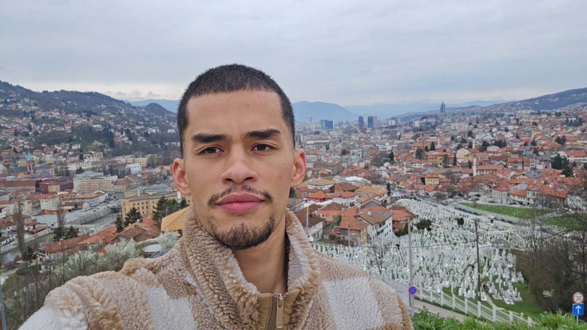 Daily SNEAKO tweet media