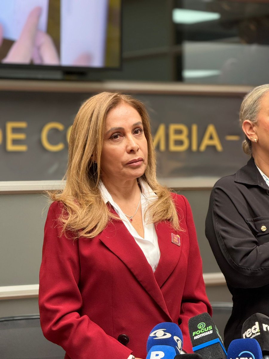 Imprenta Nacional de Colombia tweet media