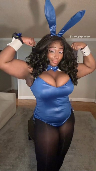 🎙️Oppai Princesss | Voice Actor 🎙️ - Who would want to watch me build a Lego bunny in a bunny suit? https://t.co/zN2JdmkE1b