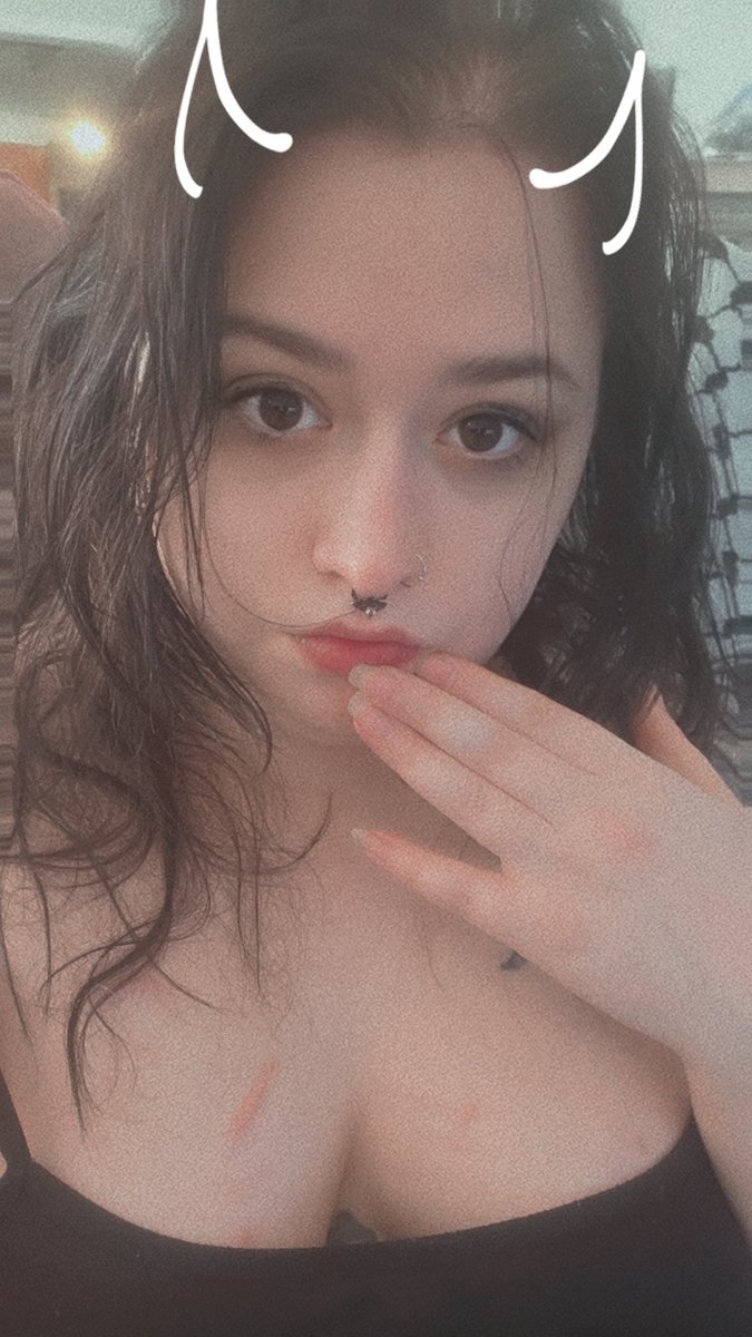Monster Girl tweet media