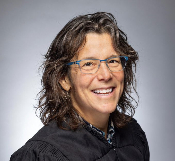 𝔉🅰𝒏 Karoline Leavitt tweet media