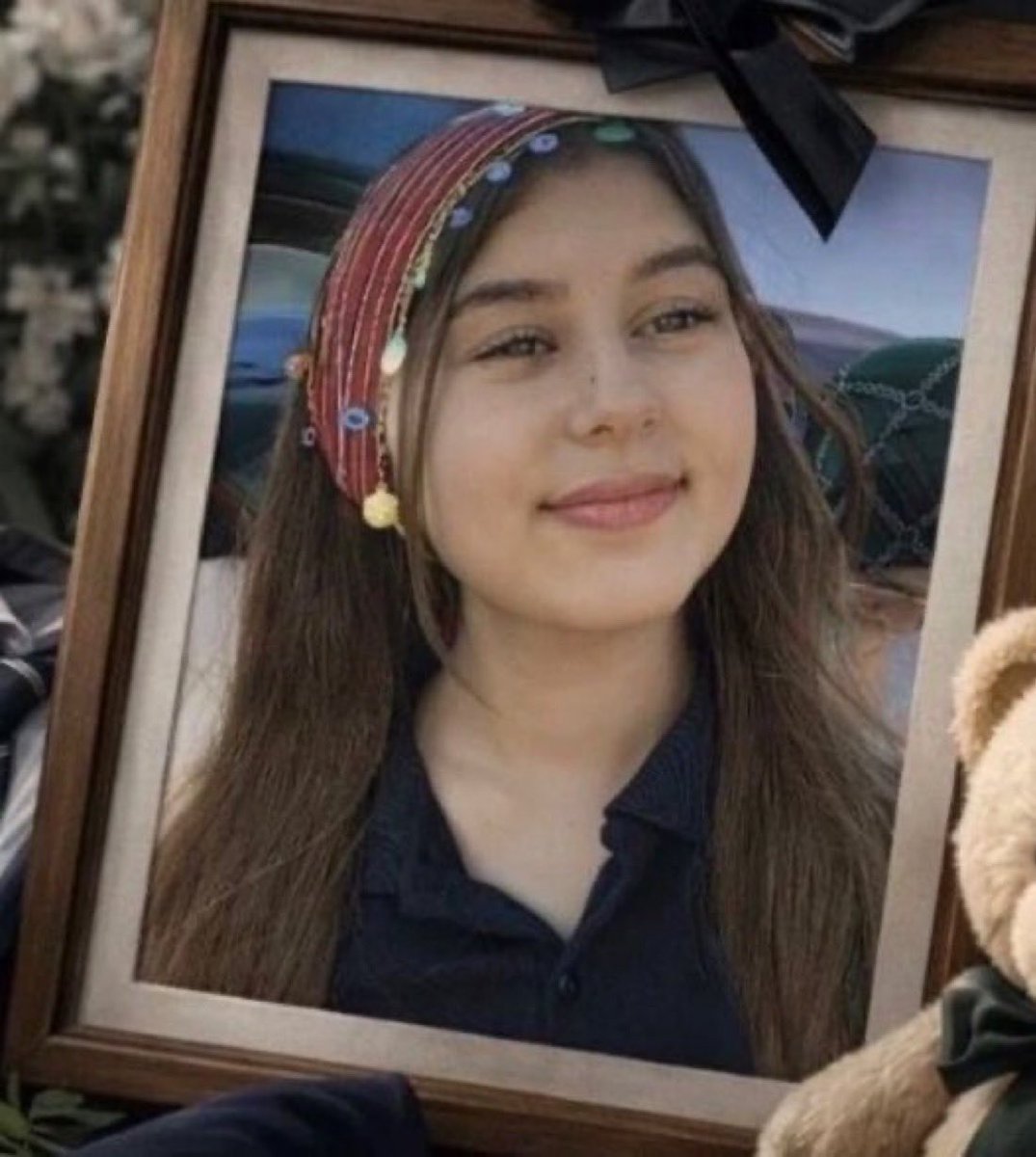 gereksiz_bir_dilhun😔 tweet media