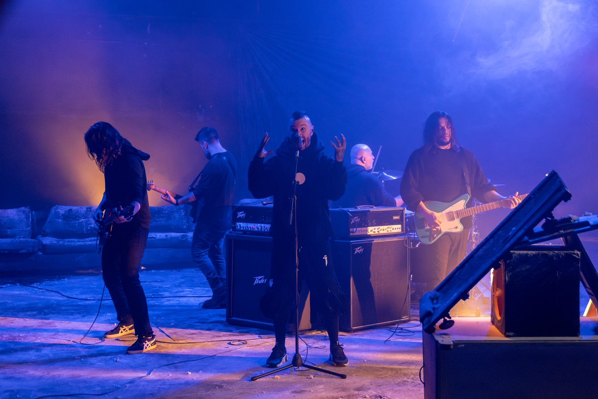 Periphery tweet media