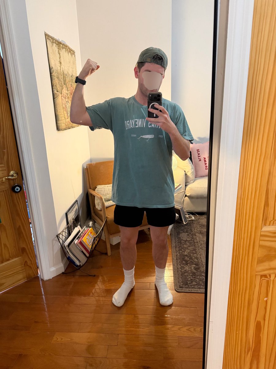 Tanner Bro Feet tweet media