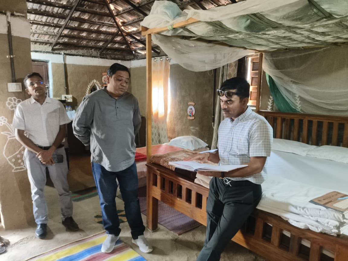 Indore Commissioner tweet media