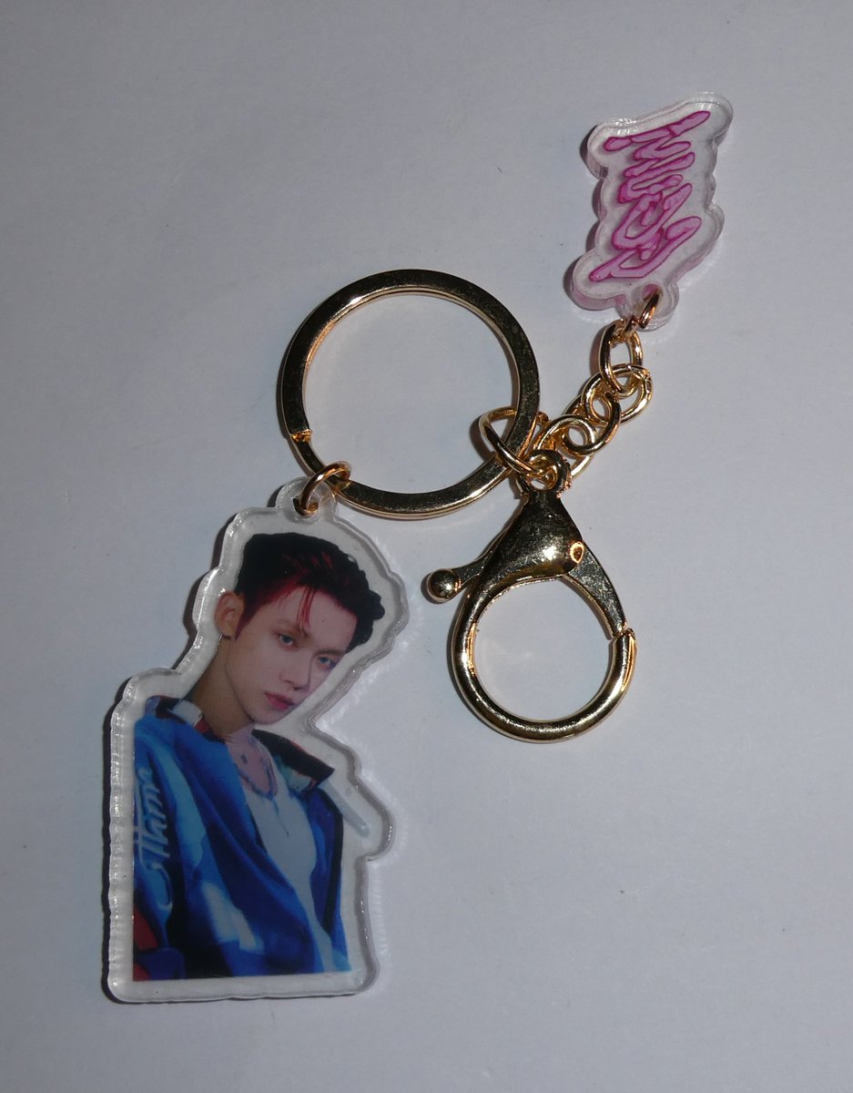 hpopshop1's tweet image. Tomorrow X Together Keyrings.  Visit hpopshop for all the latest KPOP items and facts! #hpopshop #concert #kpopmerch #TXT #keyrings #ᴛᴏᴍᴏʀʀᴏᴡxᴛᴏɢᴇᴛʜᴇʀ
