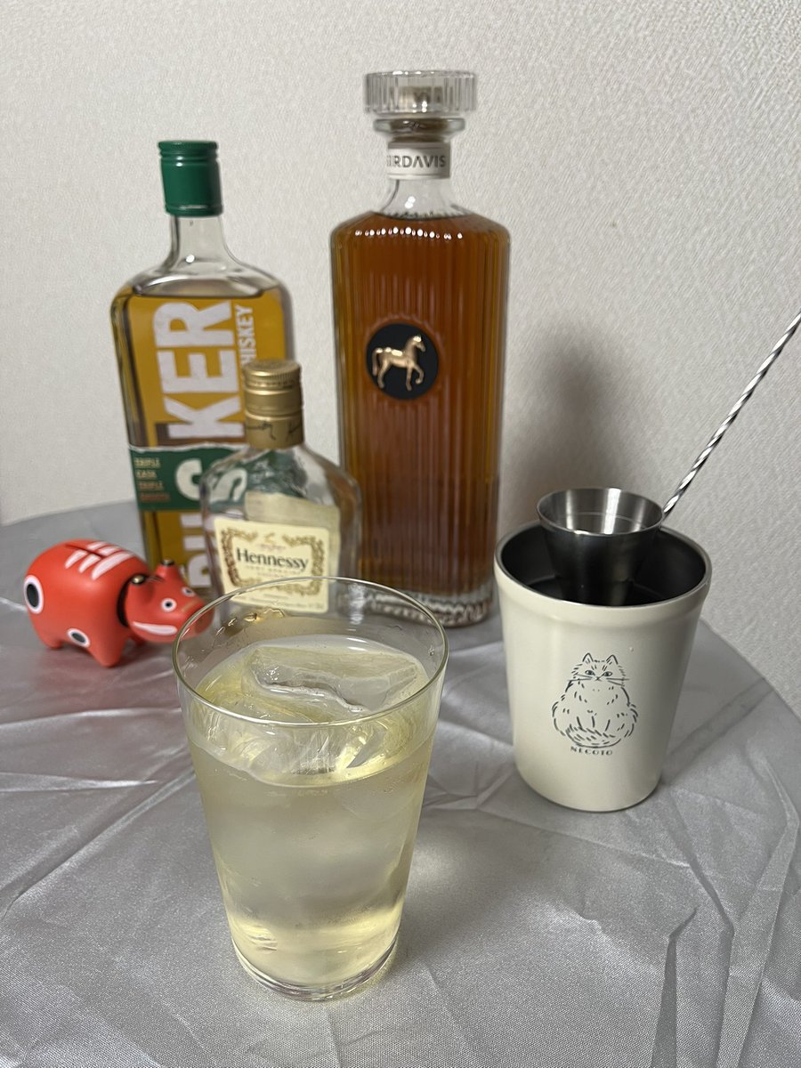 ばねこ tweet media