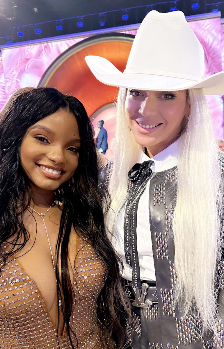 Beyoncé Access tweet media