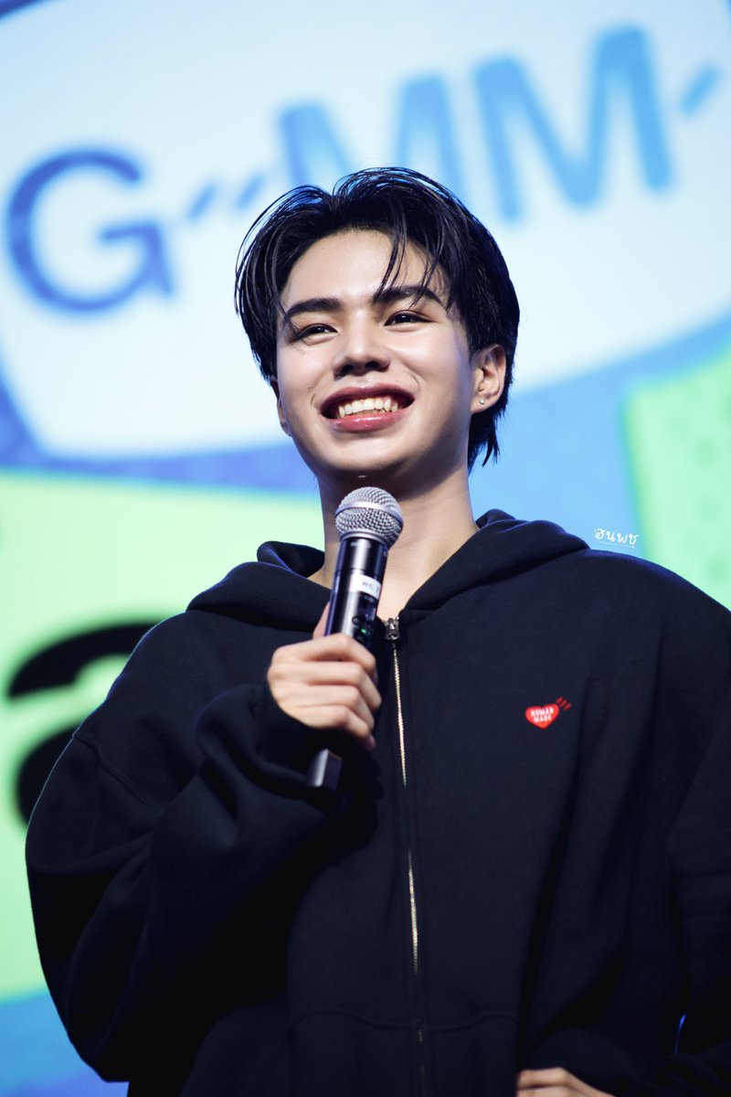 ฮนพช 🍯🍑✨️ tweet media