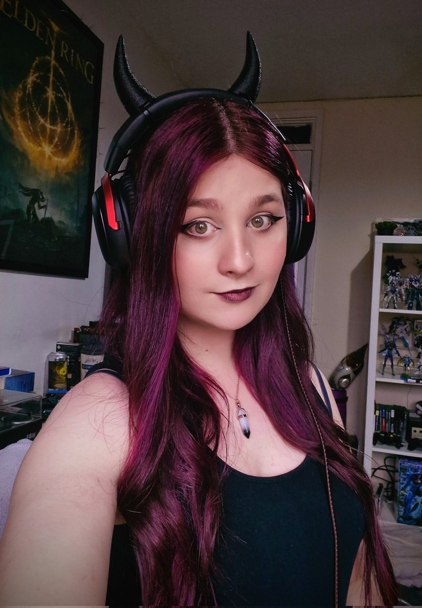 Frosty_The_Devilgirl 🏳️‍⚧️ tweet media