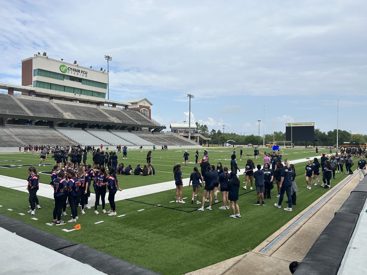 Coach Mac tweet media