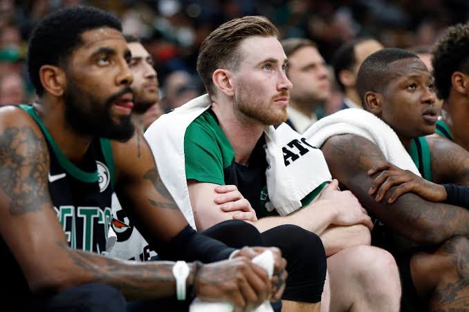 Céad Míle Fáilte tweet media