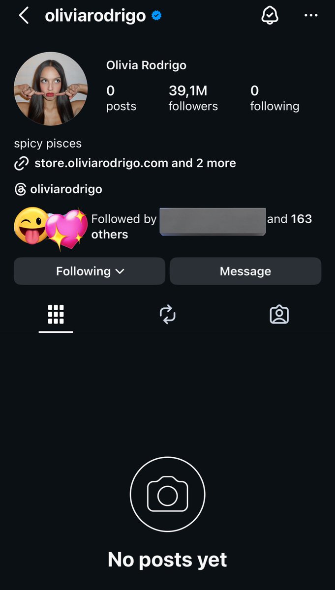 anna ⭑ tweet media