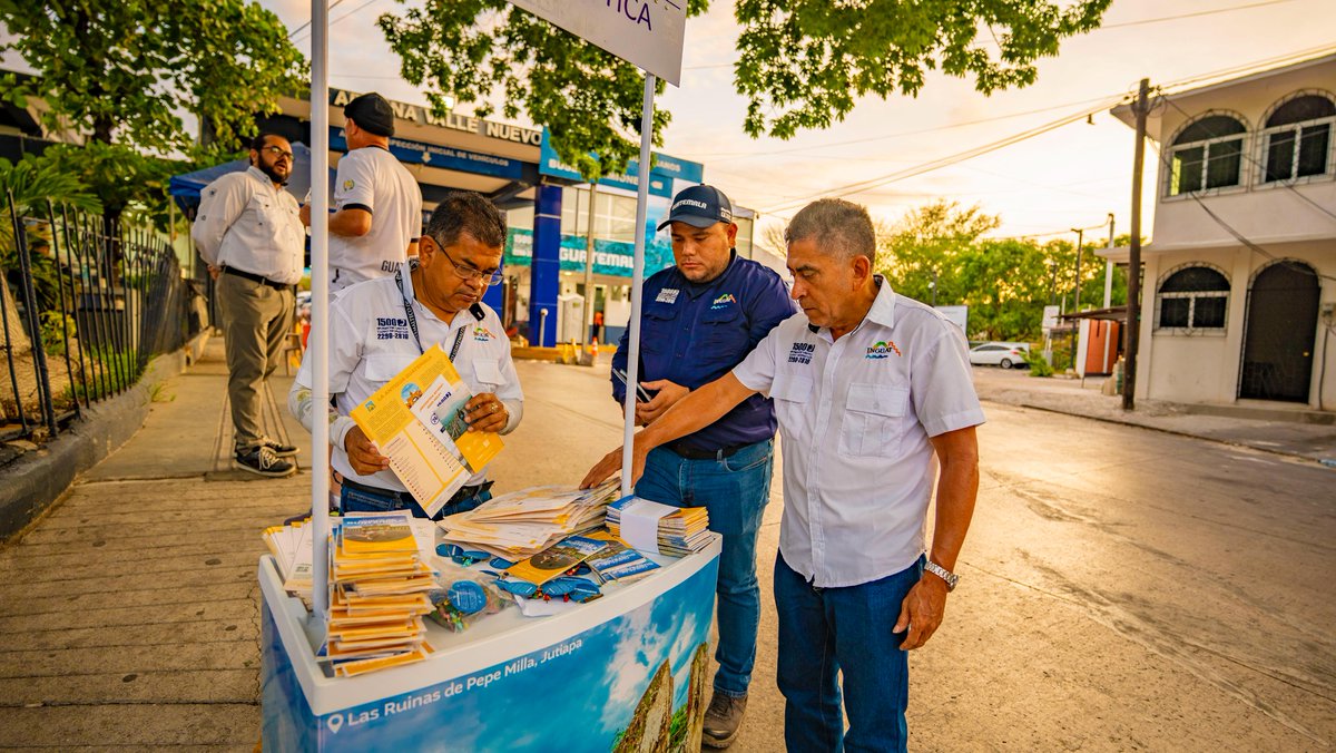 InguatPrensa's tweet photo. Este Miércoles Santo, damos la bienvenida a nuestros amigos salvadoreños desde Valle Nuevo.
#ASISTUR está presente para acompañar y cuidar cada llegada. https://t.co/d38V5LKKFW