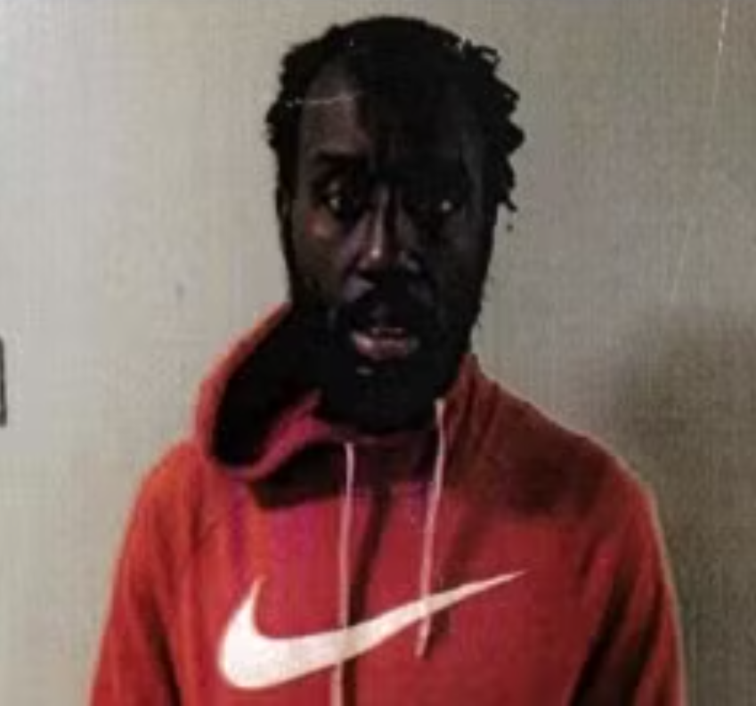 crochetjenny's tweet image. "If seen, we ask the public not to approach him and call 999. Anyone who may have been in contact with Boakye is urged to get in touch with police immediately."
#Greenwich    
mynewsdesk.com/uk/metpoliceuk…