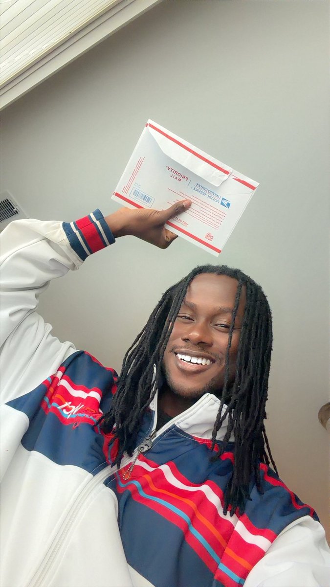 👑Ekow 👑 tweet media