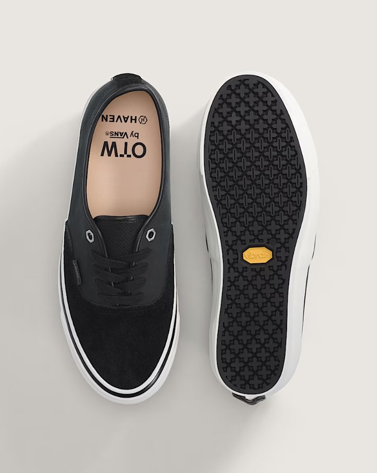 snkr_twitr's tweet photo. AD: Dropped via END
HAVEN x OTW by Vans Authentic 44 Vibram Collection 

Haven Black https://t.co/iQZ7C2bnG2
Haven White https://t.co/F6srFdz4bW

Few sizes left via Vans US 
Haven Black https://t.co/zKsQXPrbRq 
Haven White https://t.co/VUdzH5dfDR https://t.co/5MHPueHsLD