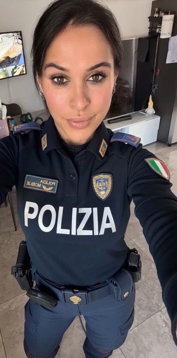 VANESSA LAY tweet media