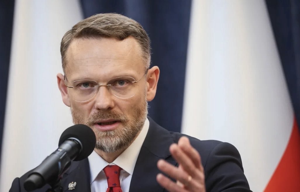 skryty_muffin tweet media