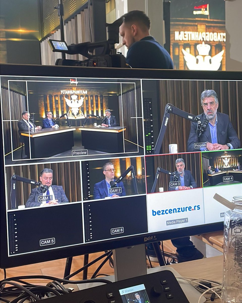 Bez Cenzure tweet media