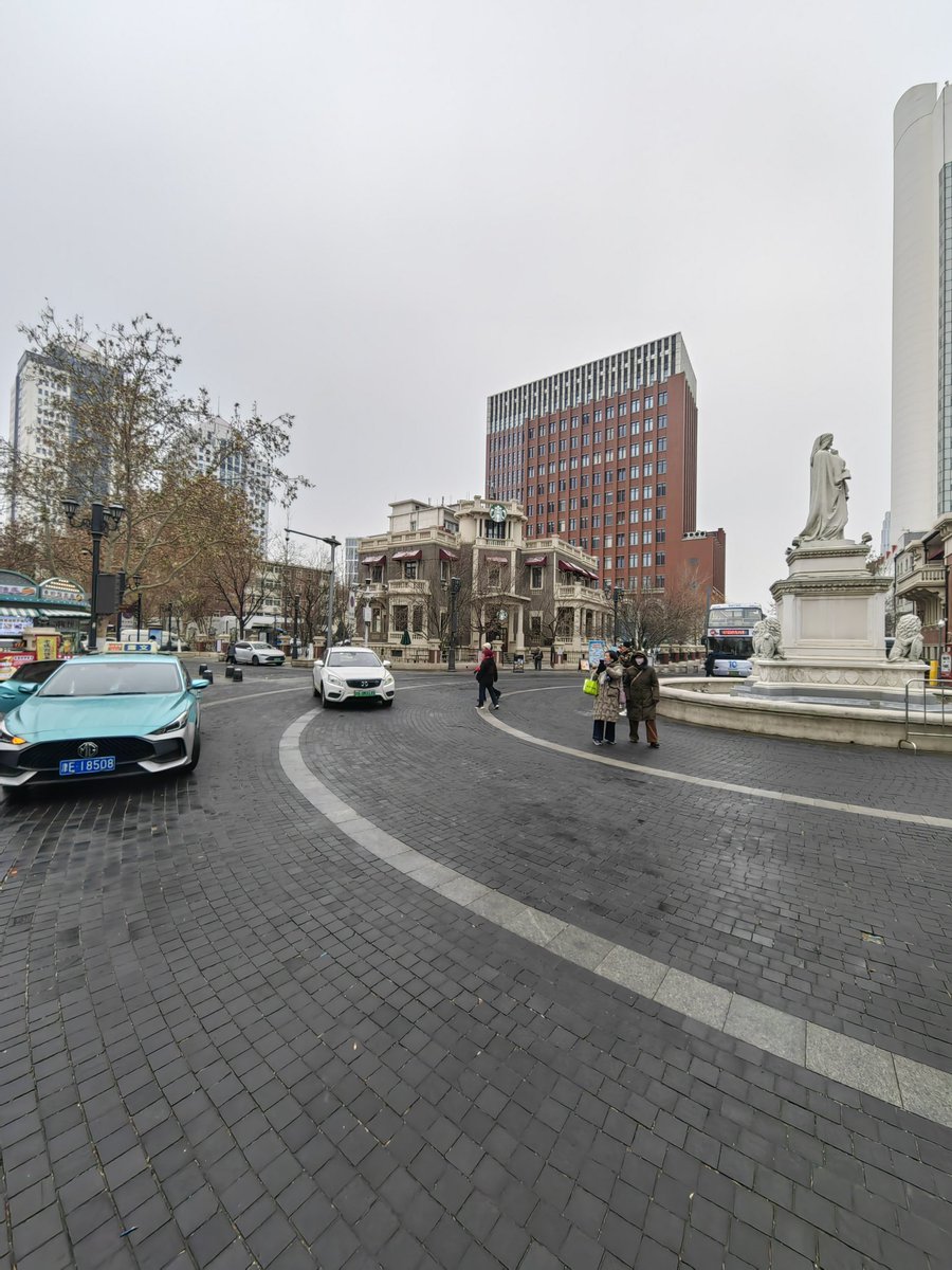 simon barrett tweet media