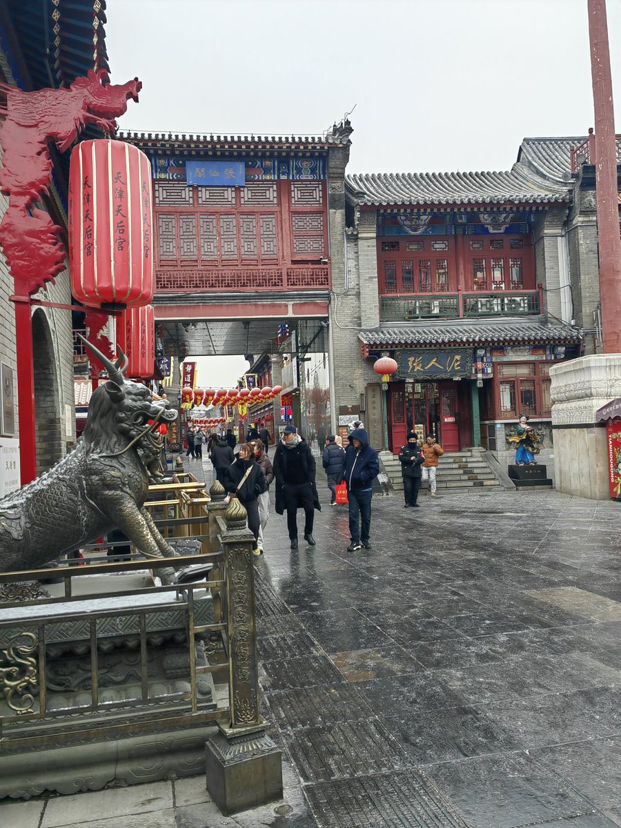 simon barrett tweet media