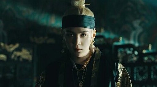 in love with yoongi🦋 tweet media