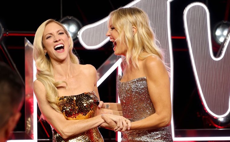 W Spotlight tweet media