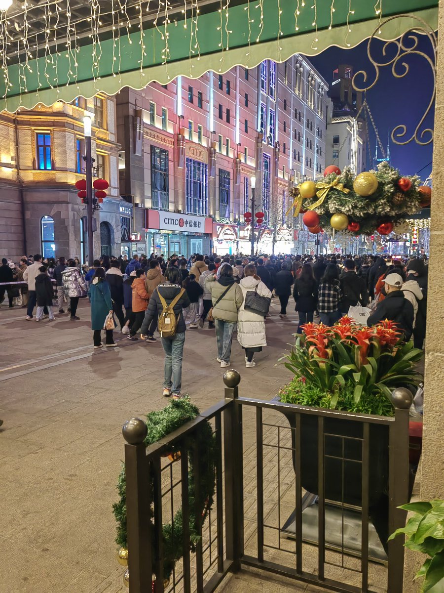 simon barrett tweet media