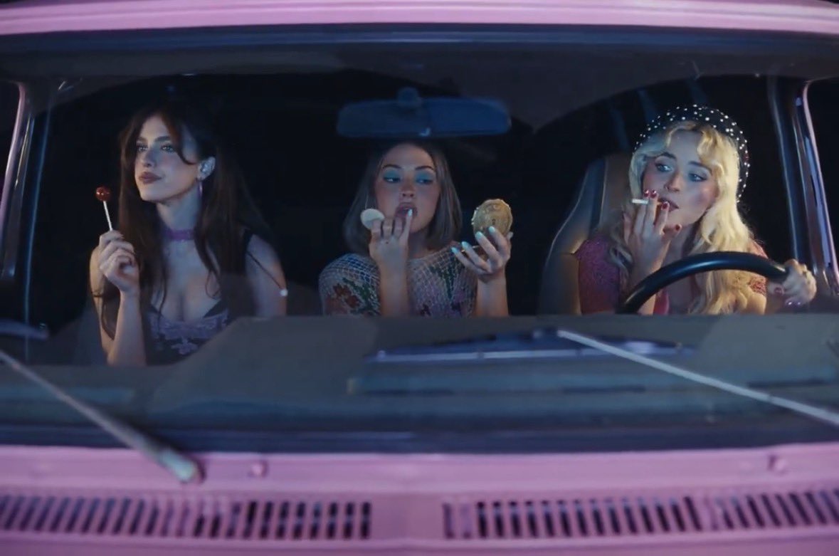 ✰𝓜𝓪𝔂𝓪✰ tweet media